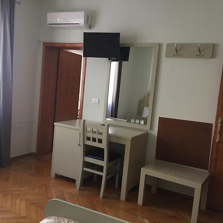 Hotel De Paris Tiranë Eksteriør bilde