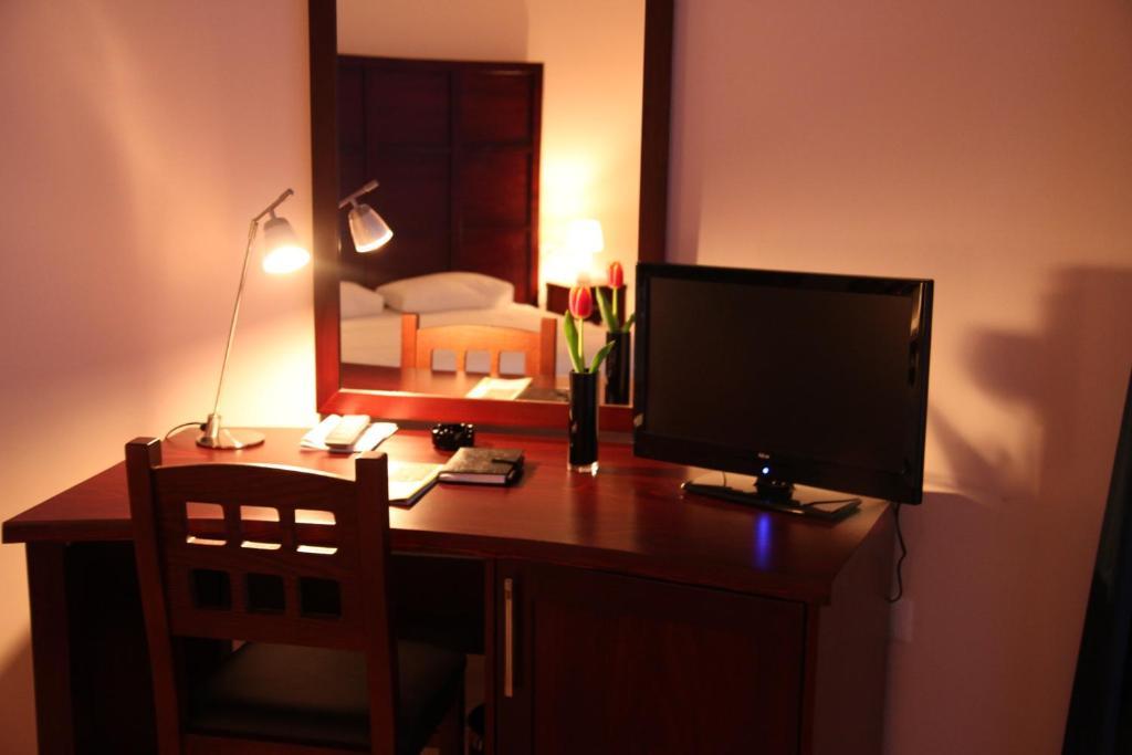Hotel De Paris Tiranë Rom bilde