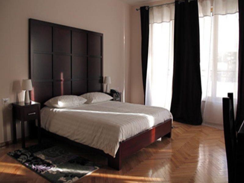 Hotel De Paris Tiranë Eksteriør bilde