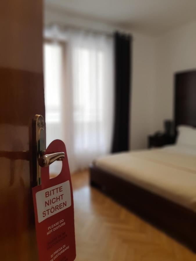 Hotel De Paris Tiranë Eksteriør bilde